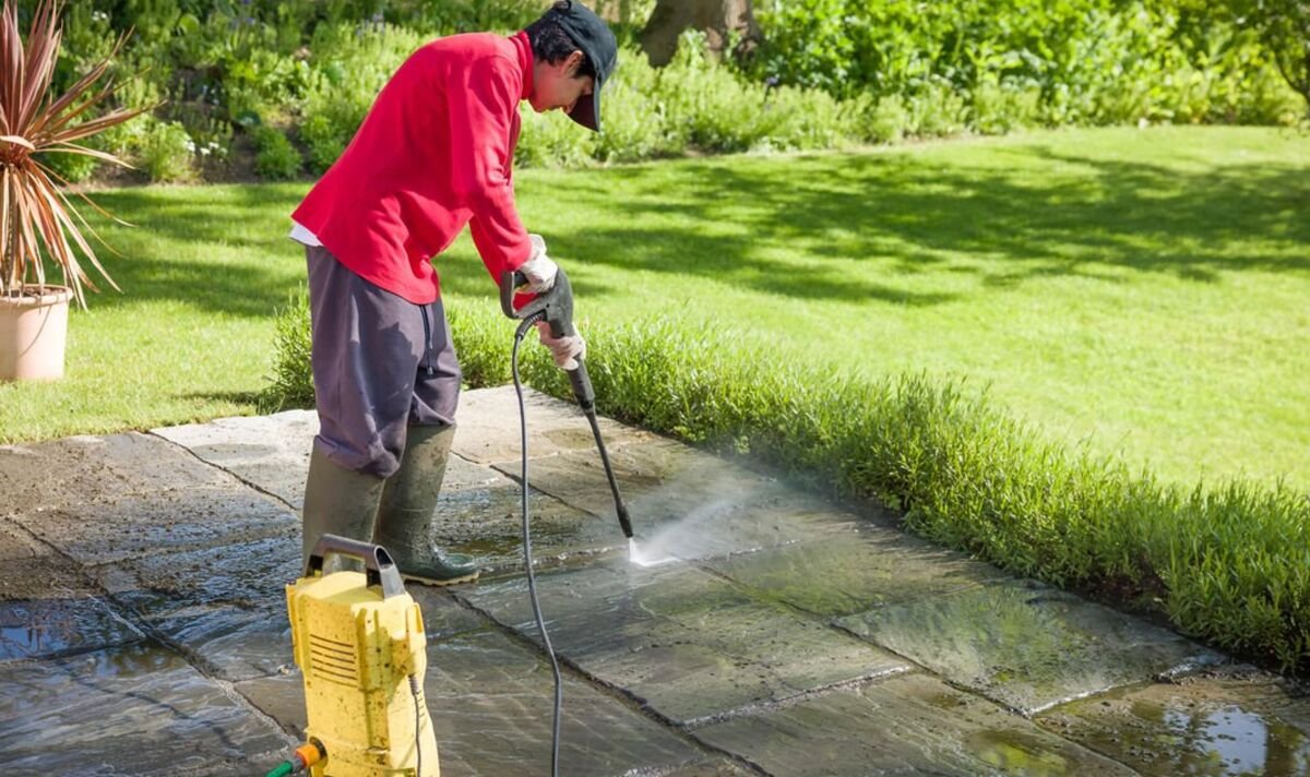Different Types of Outdoor Cleaning Services Explained